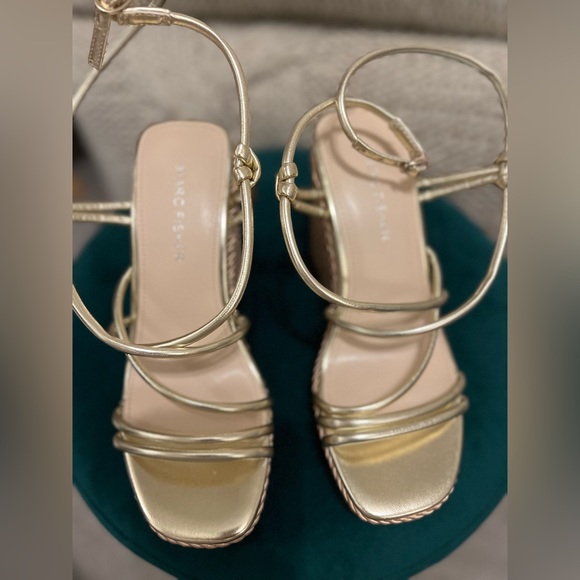 Gorgeous Gold Mark Fisher wedges! - Picture 2 of 7